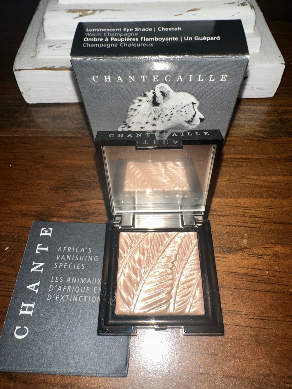 Chantecaille Luminescent Eye Shade – Cheetah